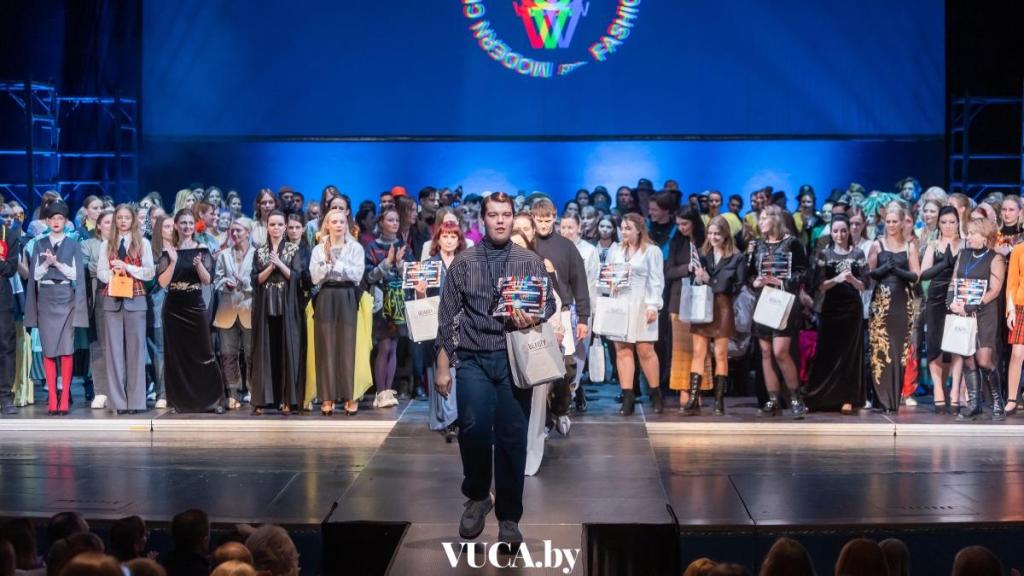 Как состоялась Неделя моды в Беларуси с современным культурным взглядом Modern Culture View Fashion Week (фотоотчет от фотографа Дмитрия Наумова)